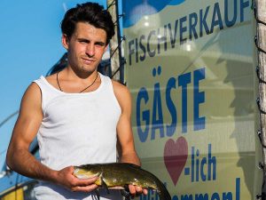 Fischverkauf bei Lechler Bootsstände & Fischerei